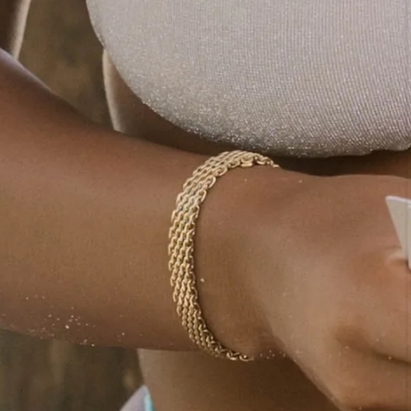 🆕 Naturyl Essential Link Bracelet - Picture 2 of 4